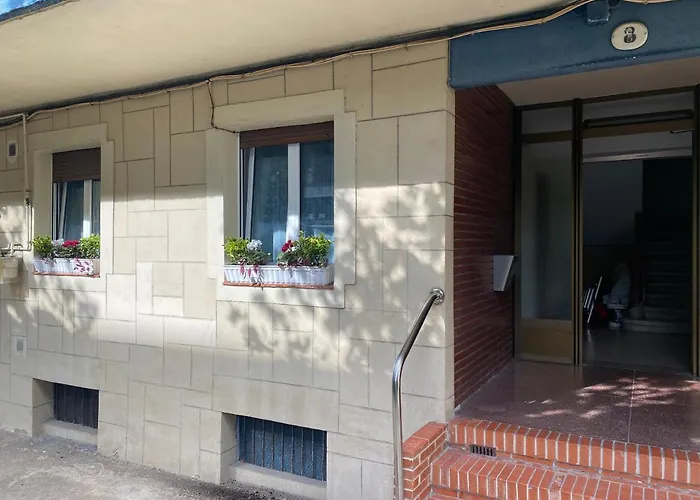 Rio Deba Gardens San Sebastián